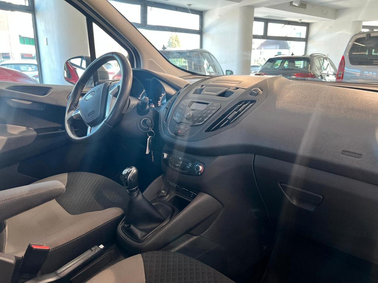 Ford Tourneo Courier 1.5 TDCI 75 CV Plus