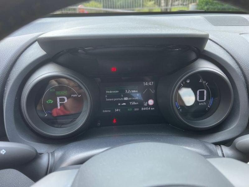 Toyota Yaris Hybrid Trend MY22