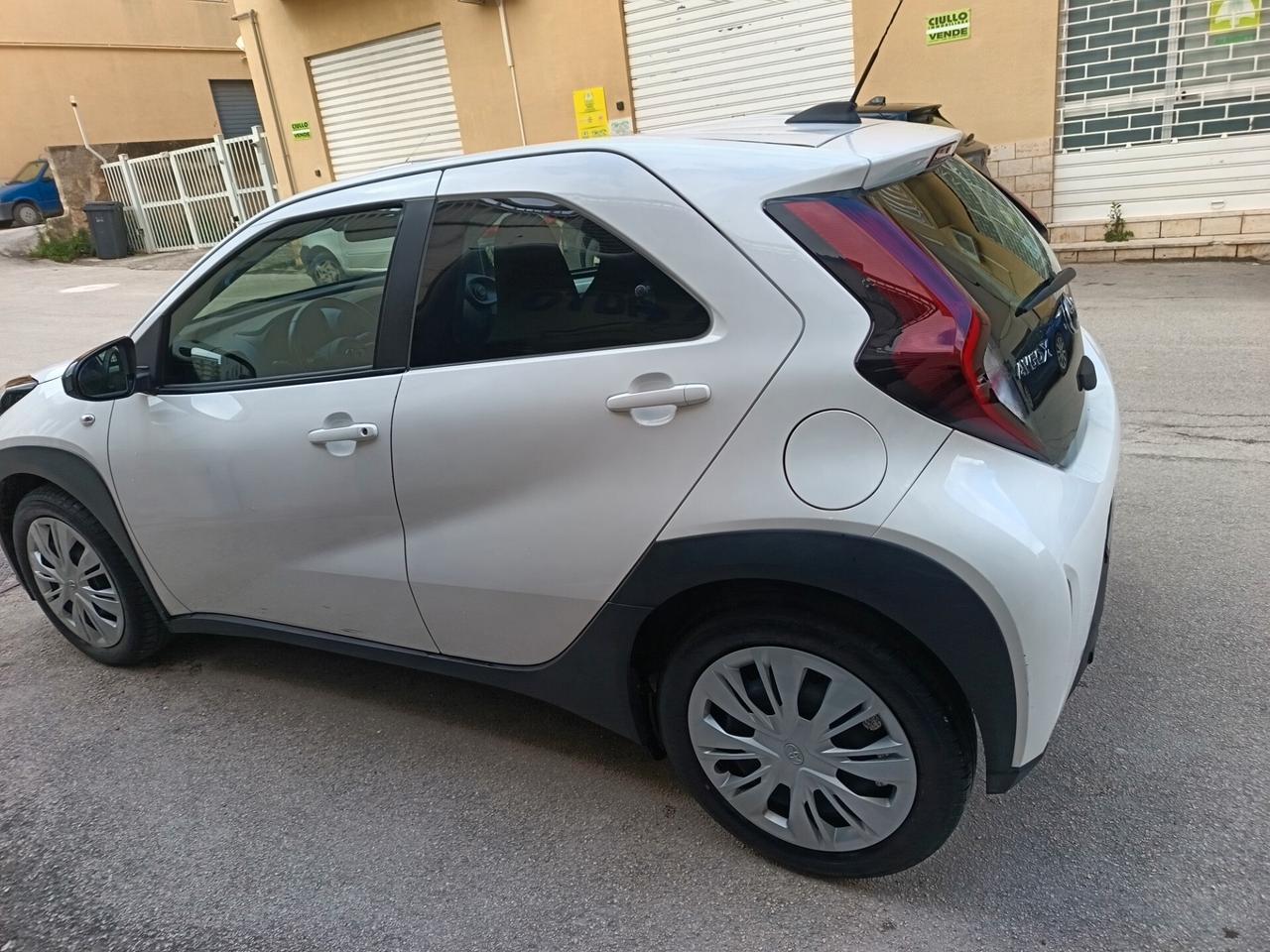 Toyota Aygo X 1.0- 72 CV Active Garanzia Toyota