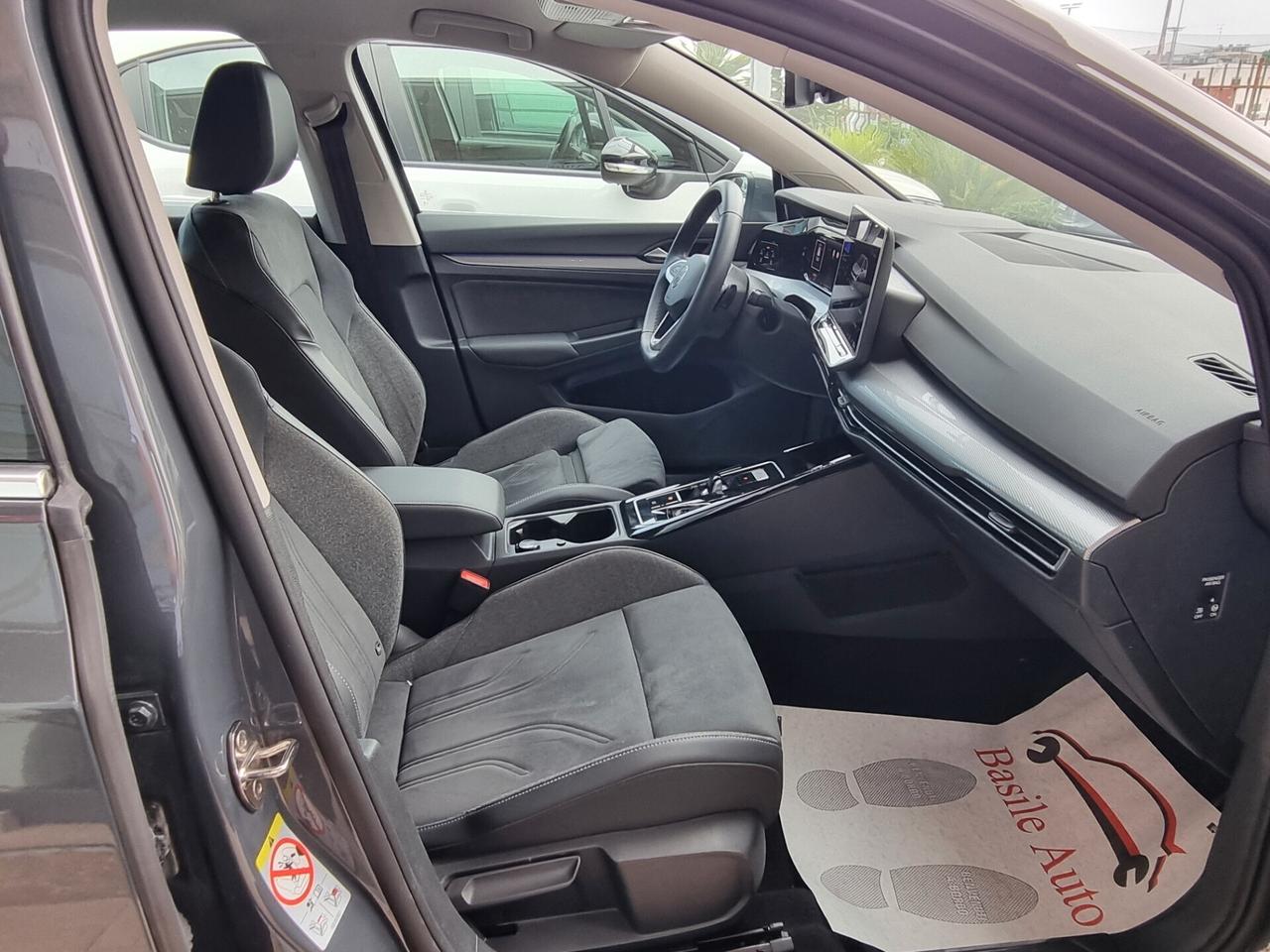 Volkswagen Golf VIII 2.0 tdi Style 150cv dsg