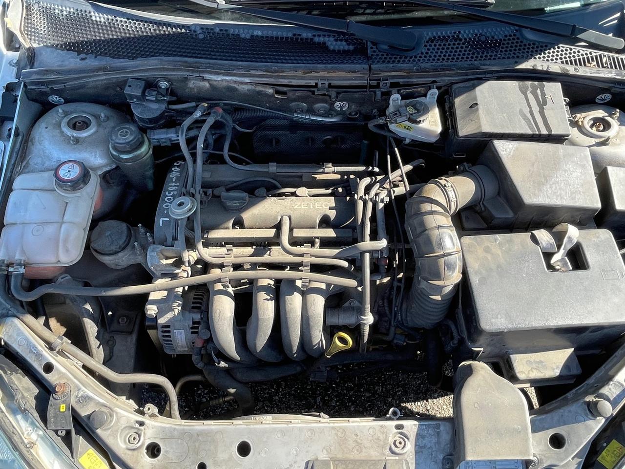 Ford Focus 1.6i 16V cat 5p. Ghia