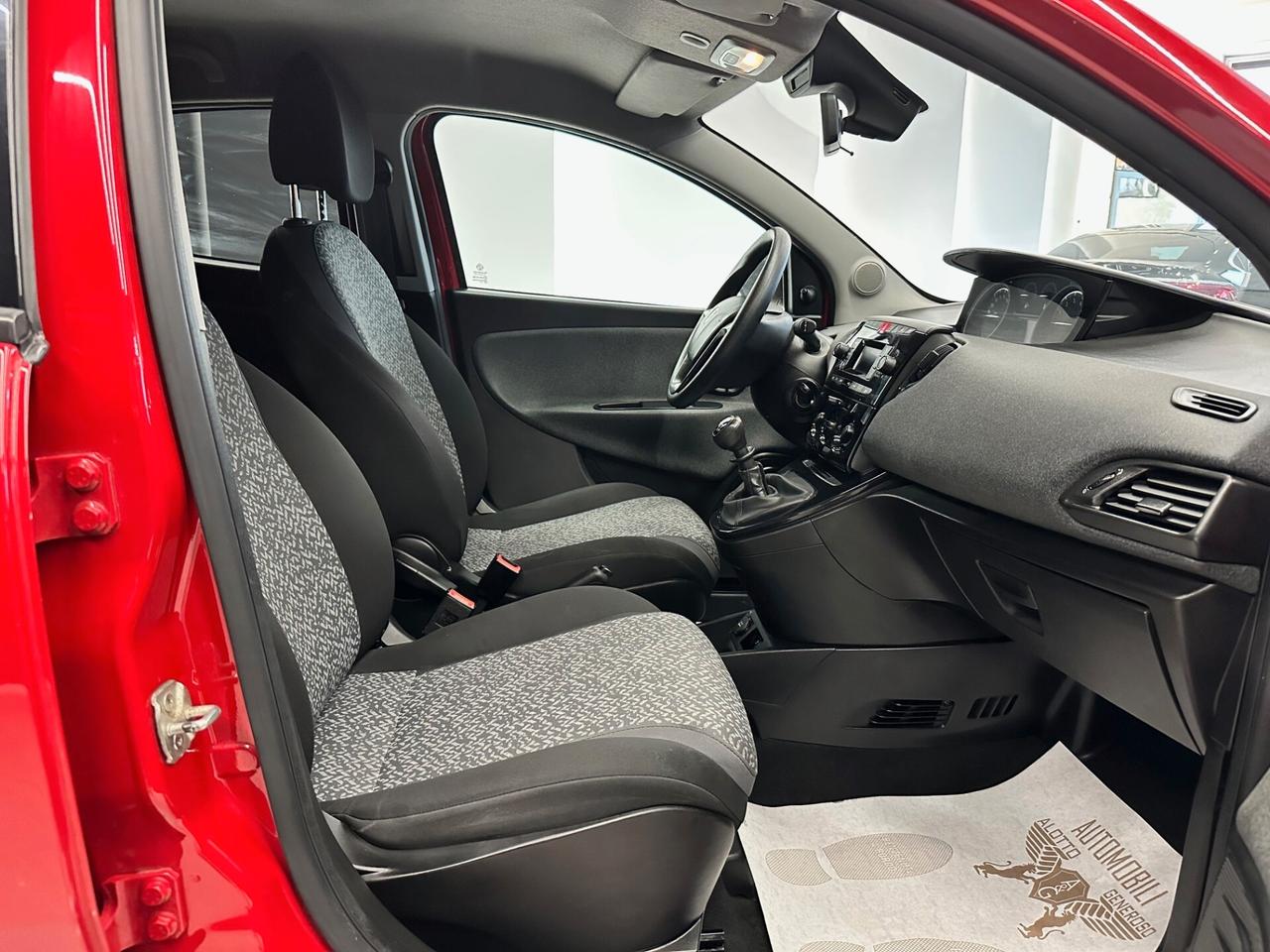 Lancia Ypsilon 1.0 70 CV S&S Hybrid Gold 2022
