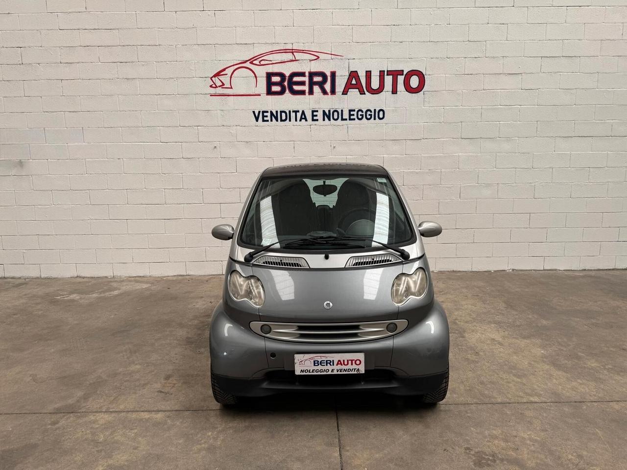 Smart ForTwo coupé pure