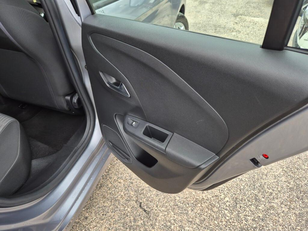 Opel Corsa 1.2 BENZINA CON RETROCAMERA