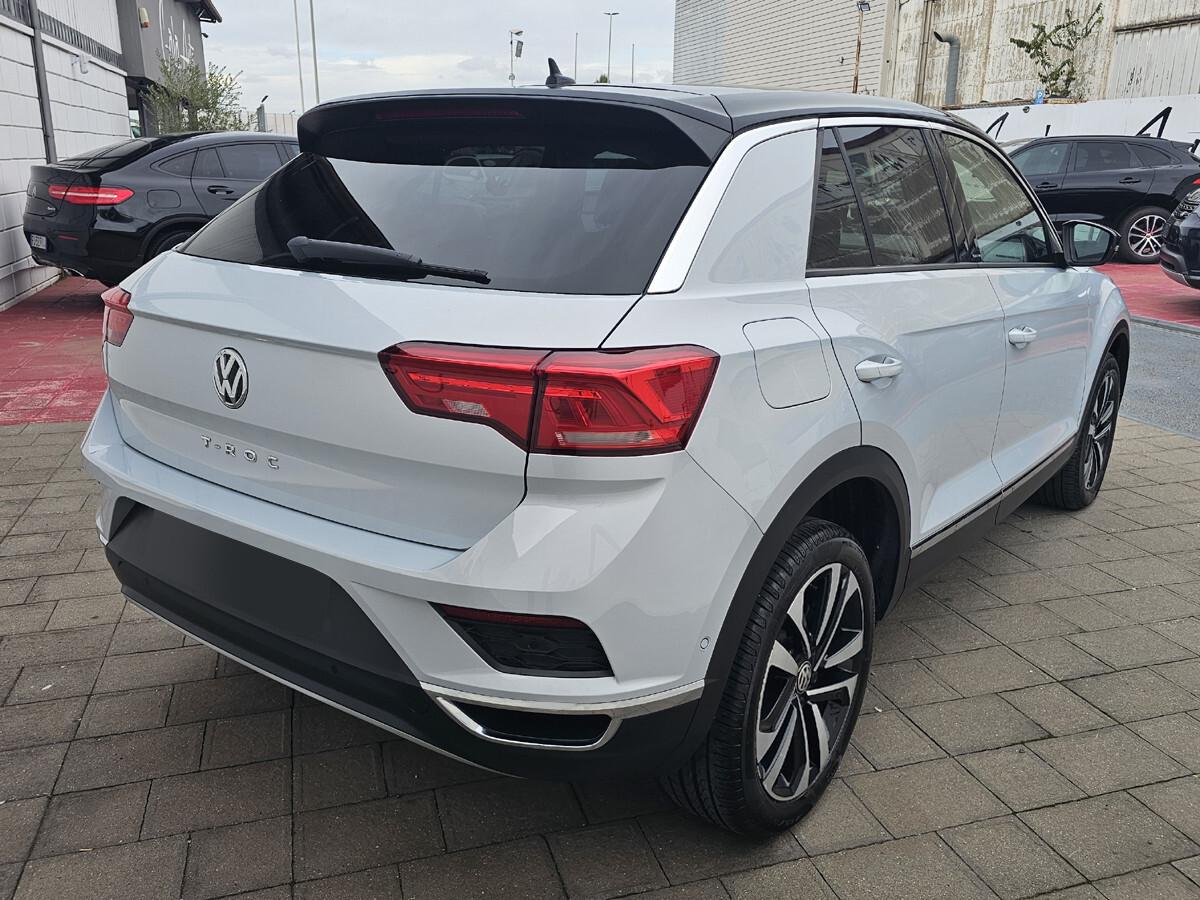 Volkswagen T-Roc 1.6 TDI SCR Business BlueMotion Tech. IQ LIGHT