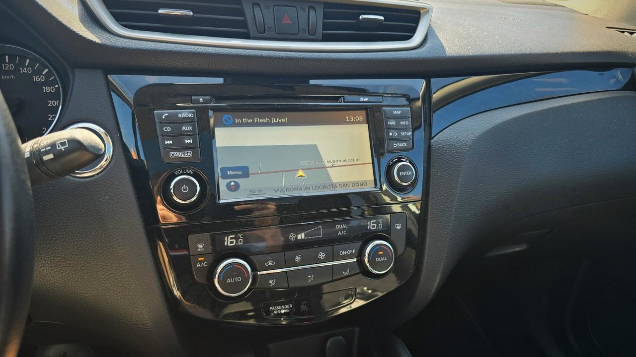 Nissan Qashqai 1.2 DIG-T N-Connecta - PERFETTA
