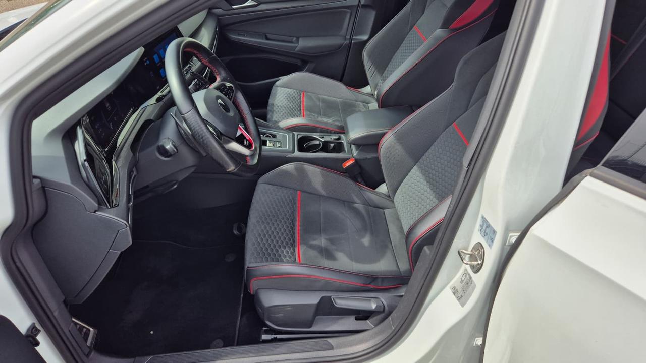 VOLKSWAGEN Golf 8ª serie Golf 2.0 TSI GTI DSG ...