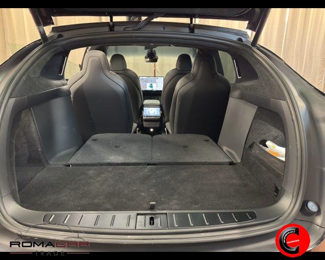 TESLA Model X Plaid