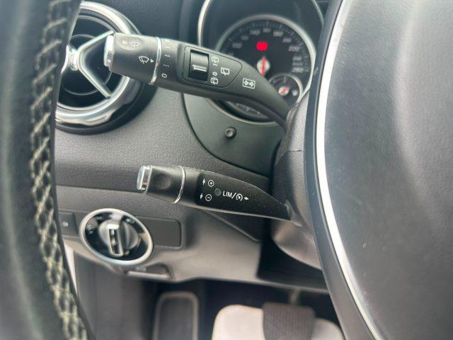 MERCEDES-BENZ GLA 200 d Automatic Sport