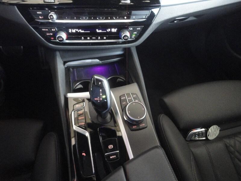 BMW Serie 5(G30/31/F90) 520d 48V Touring Msport