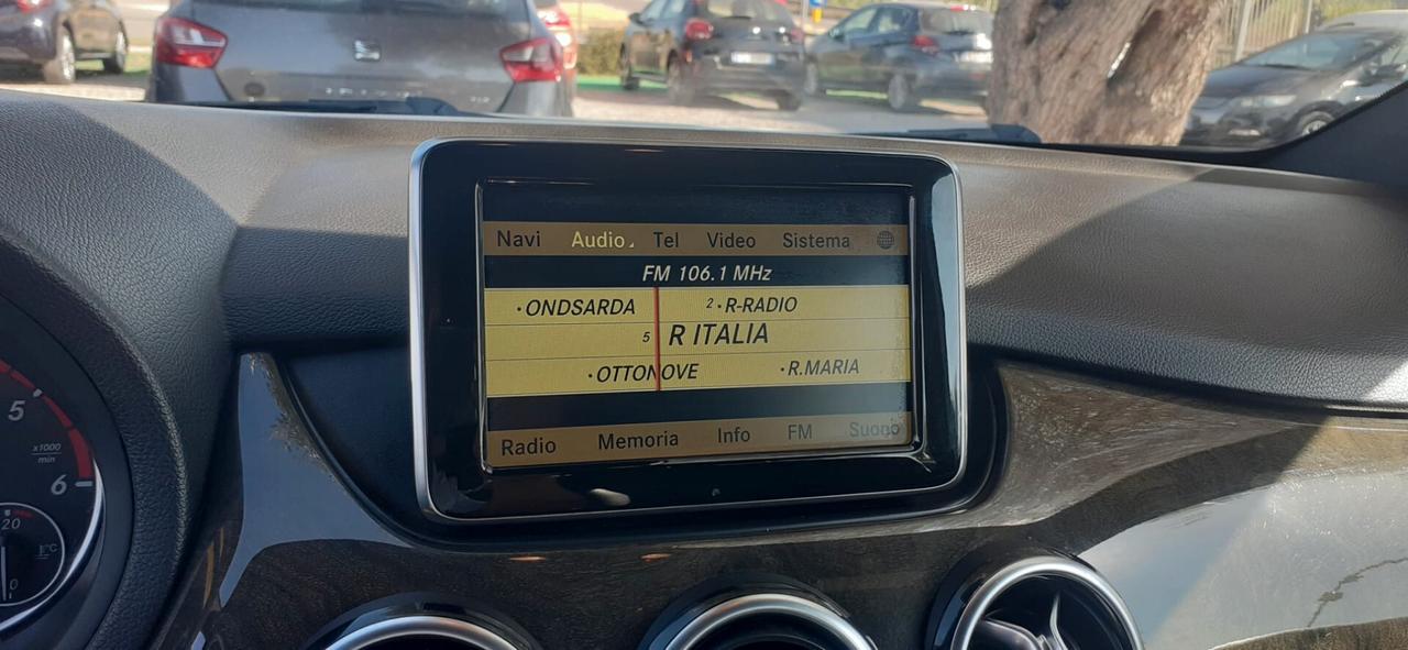 Mercedes-benz B 200 2012 - 1.8CDI BlueEFFICIENCY Lb automobili