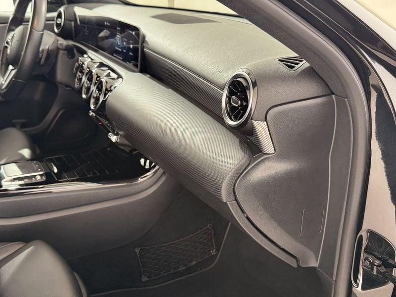 Mercedes-Benz Classe A A 180 d Sport auto
