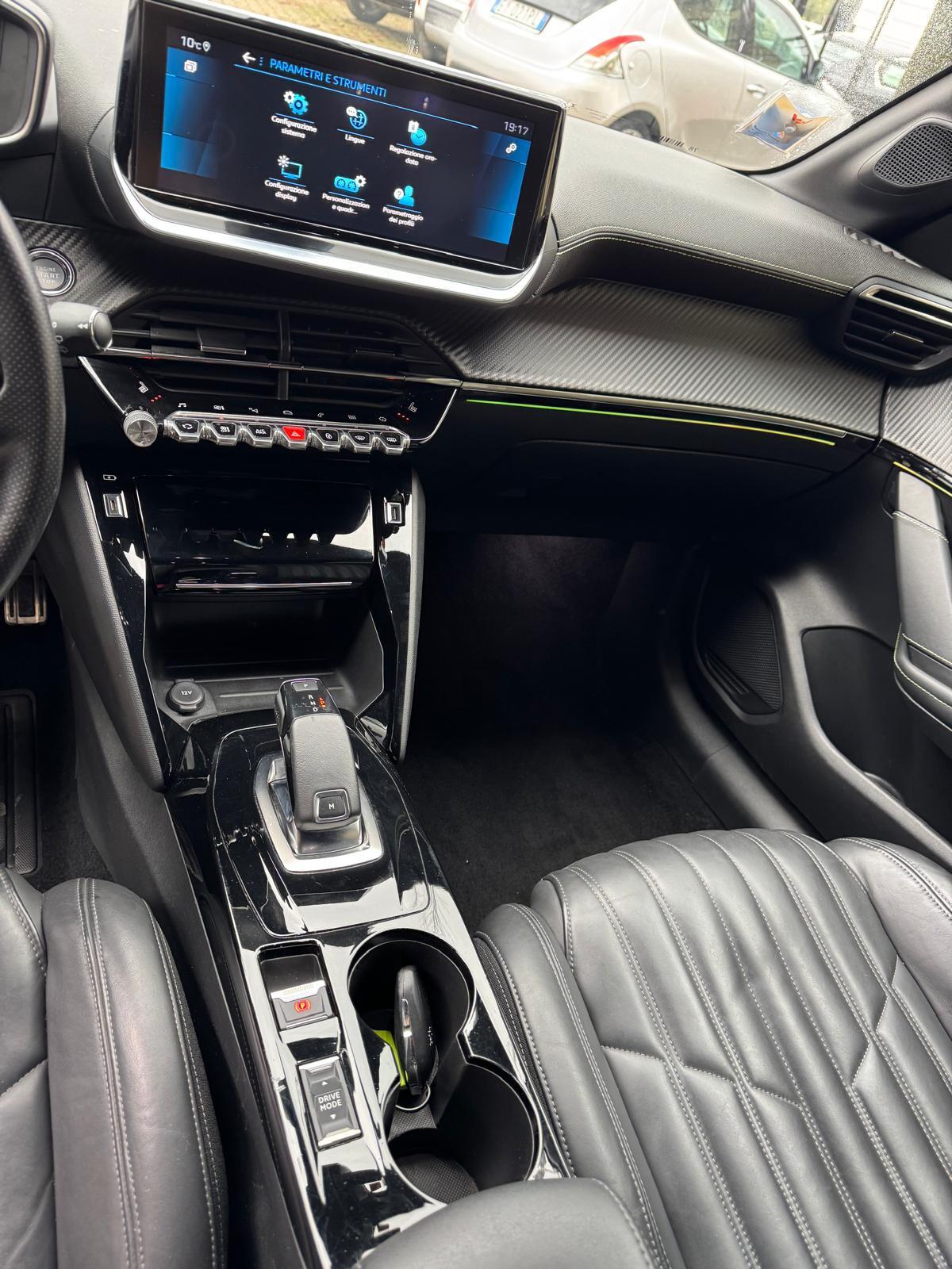 Peugeot 208 PureTech 130 Stop&Start EAT8 5 porte GT Line