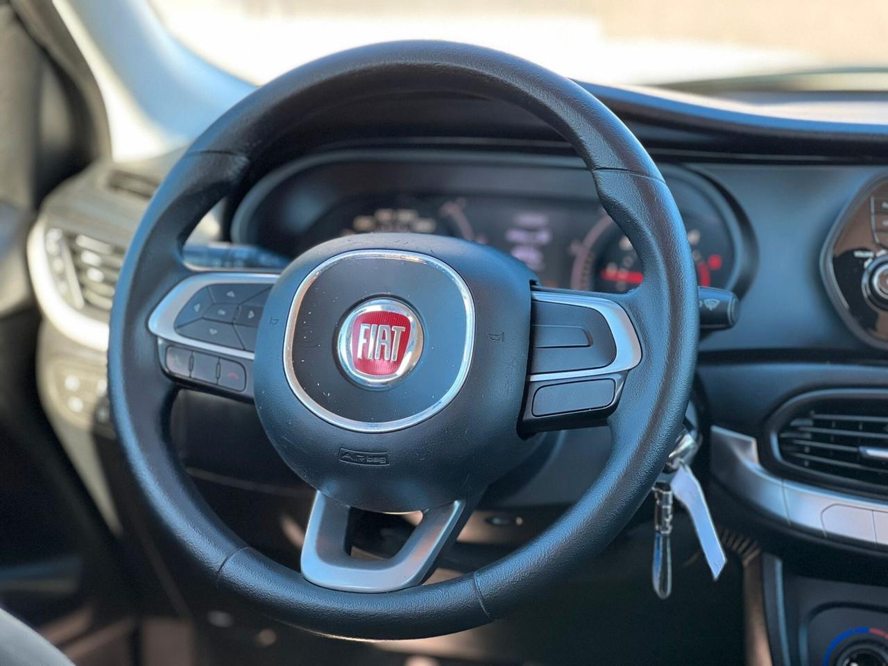 Fiat Tipo 1.6 Mjt S&S 5 porte Easy