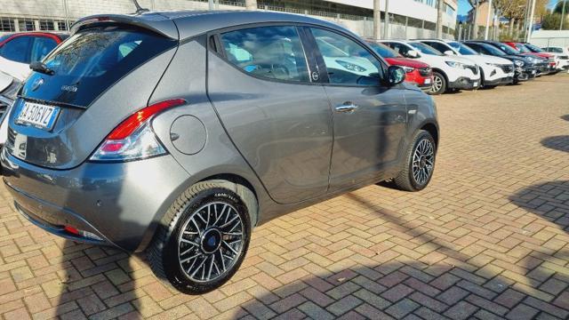 LANCIA Ypsilon 1.0 FireFly 5 porte S&S Hybrid Ecochic Gold