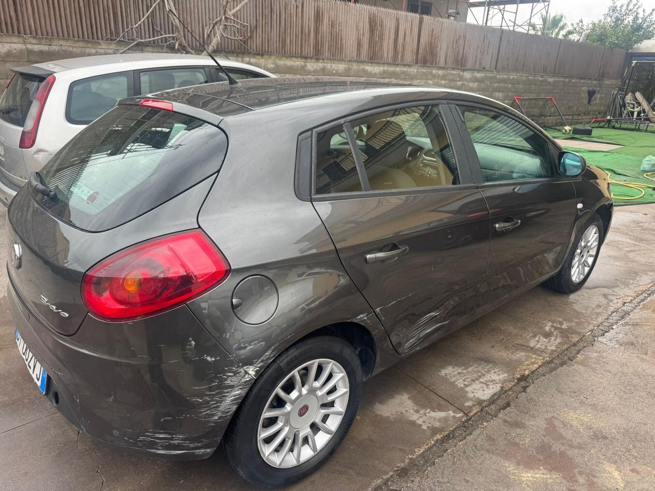 Fiat Bravo 1.4 16V Emotion B/GPL 90 cv (66 kw)