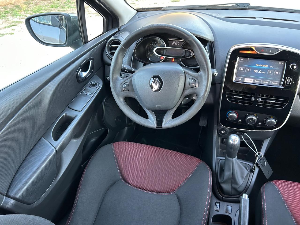 Renault Clio 1.2 75CV GPL 5 porte neopatentati permute
