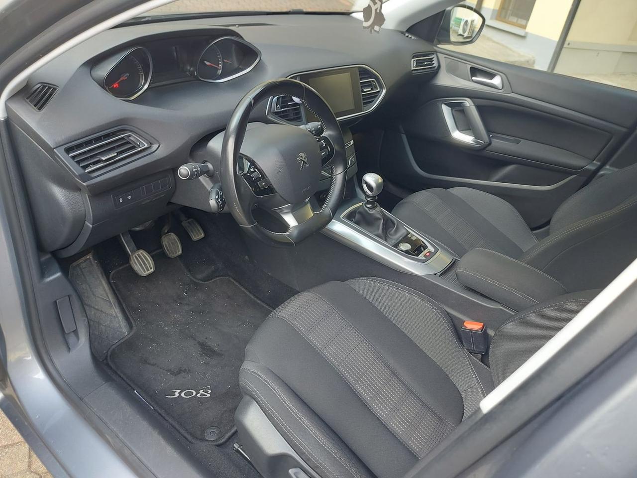 Peugeot 308 Allure 1.6 Blue HDI 120 SW
