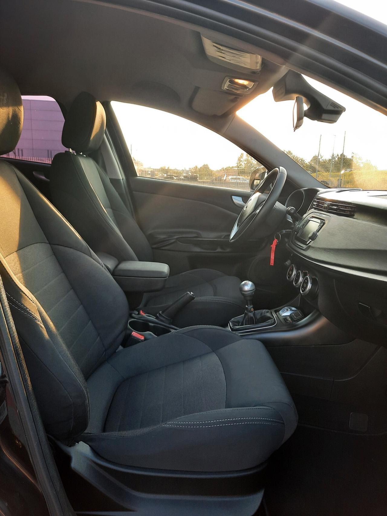 Alfa Romeo Giulietta 1.6 JTDm 120 CV Super Ok neopatentati