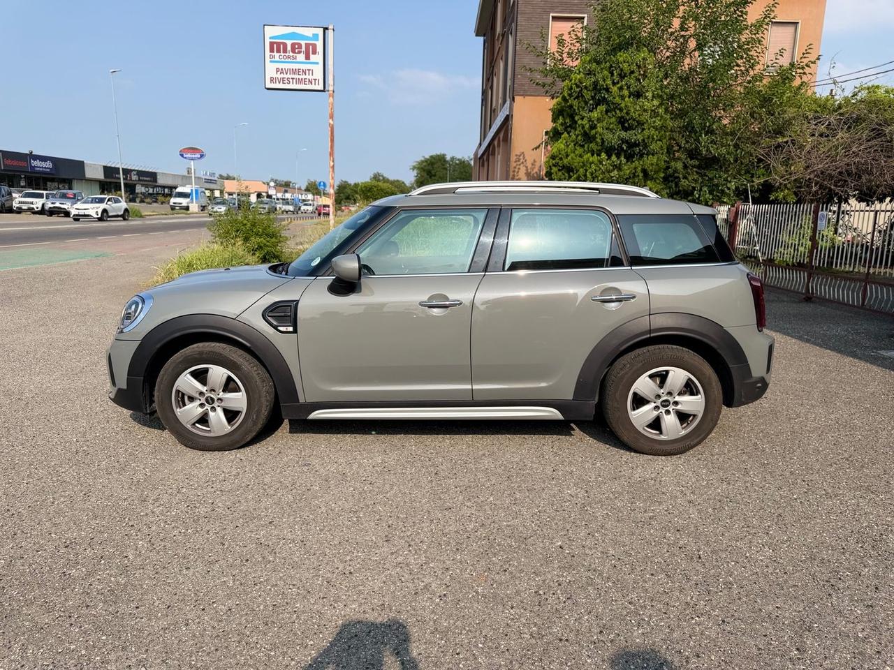 Mini Cooper Countryman Essential 1.5 One #11787