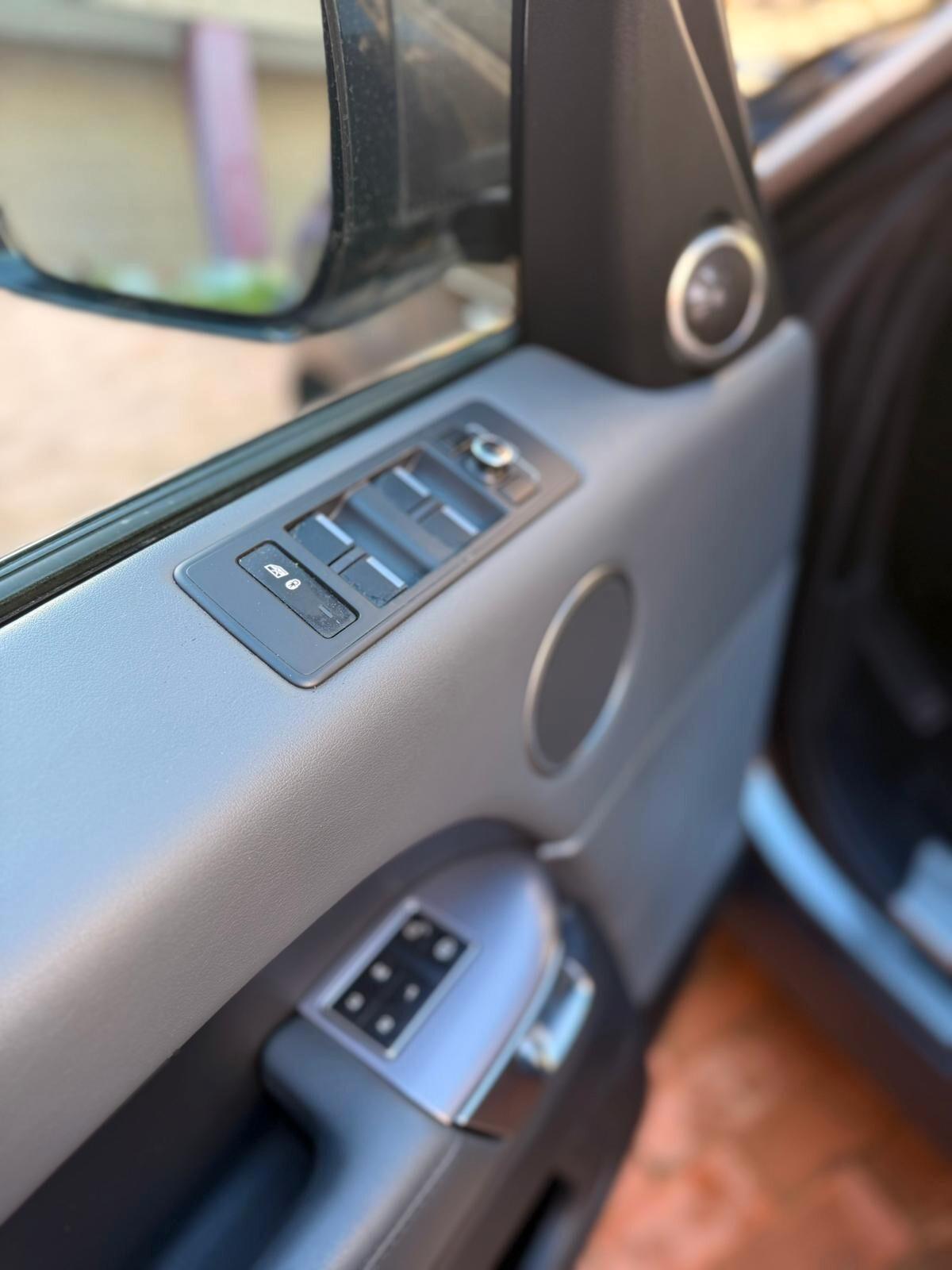 Land Rover Range Sport 3.0 TDV6 HSE Dynamic