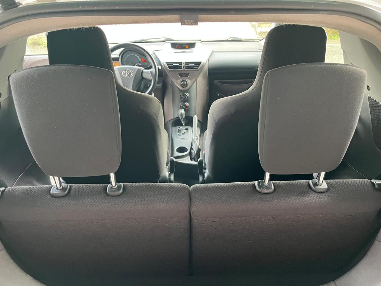 Toyota iQ 1.0