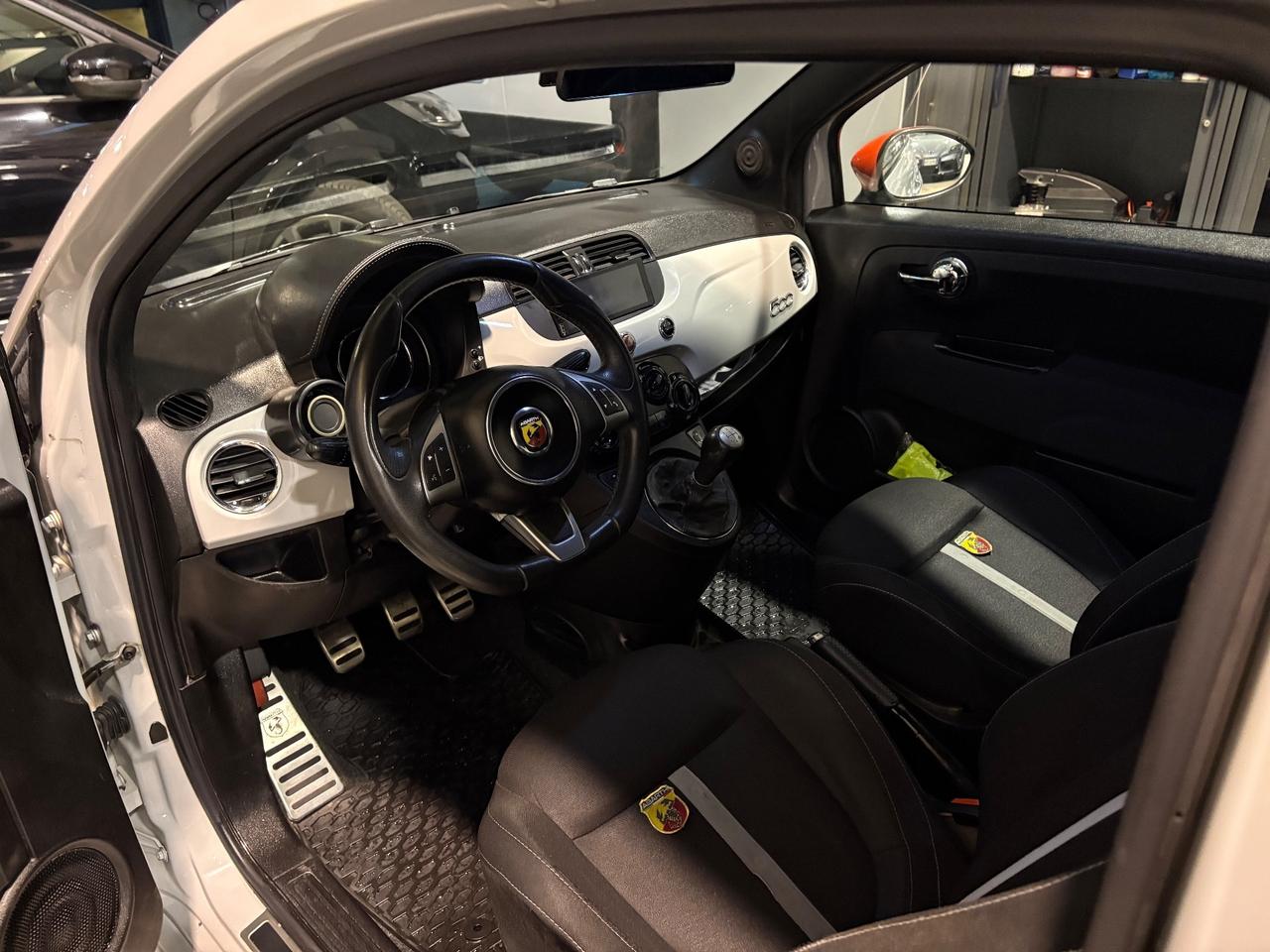 Abarth 595 1.4 Turbo T-Jet 140 CV