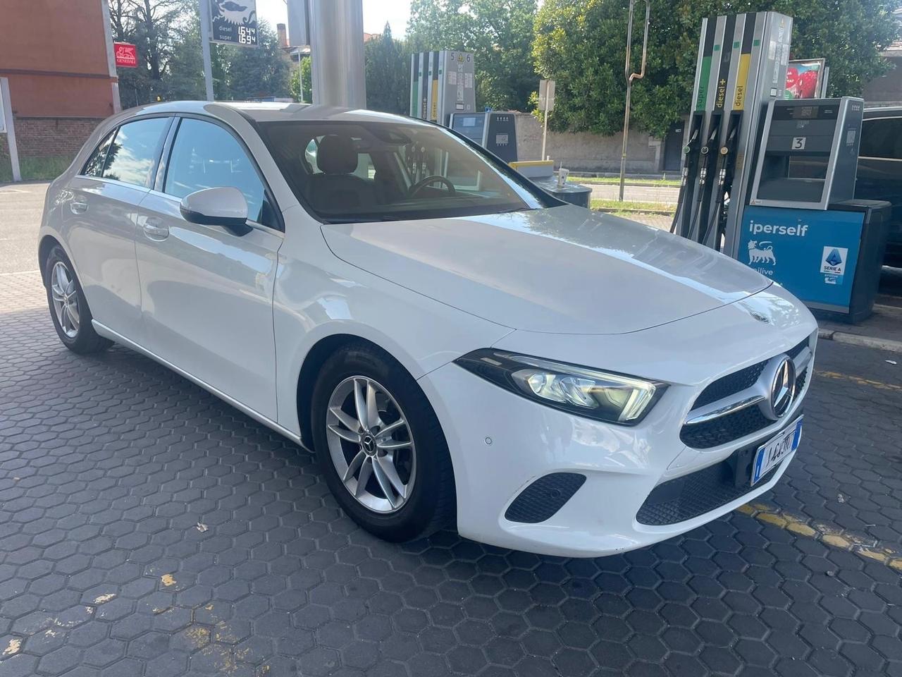 Mercedes-benz A 160 d Premium