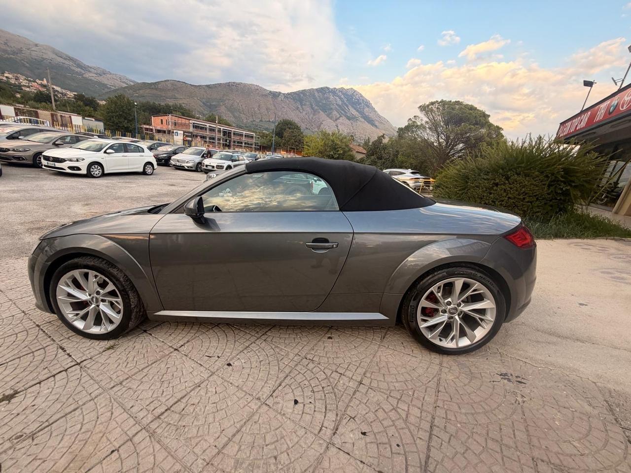 Audi TT Cabrio
