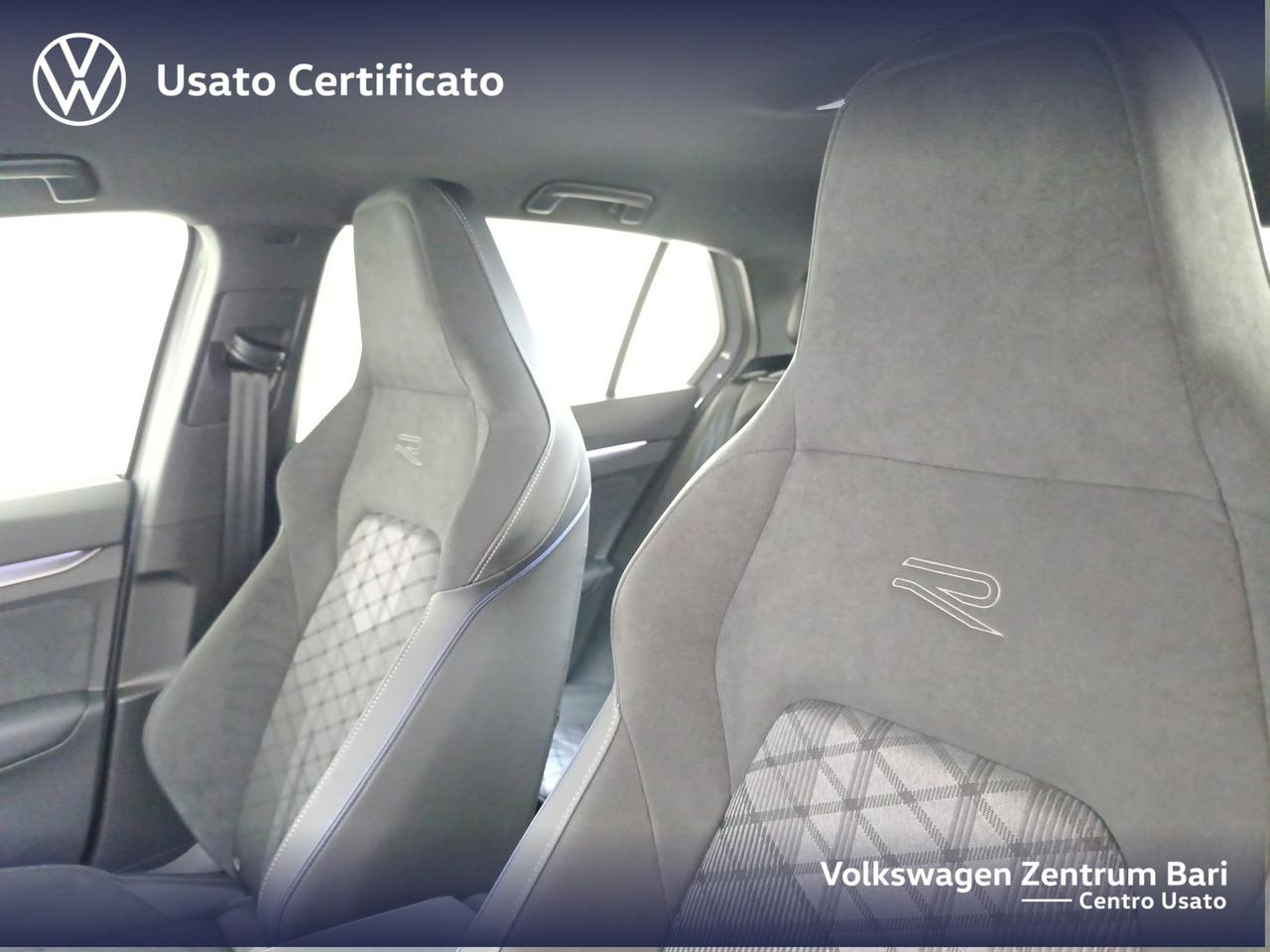 Volkswagen Golf 2.0 tdi r-line 150cv dsg