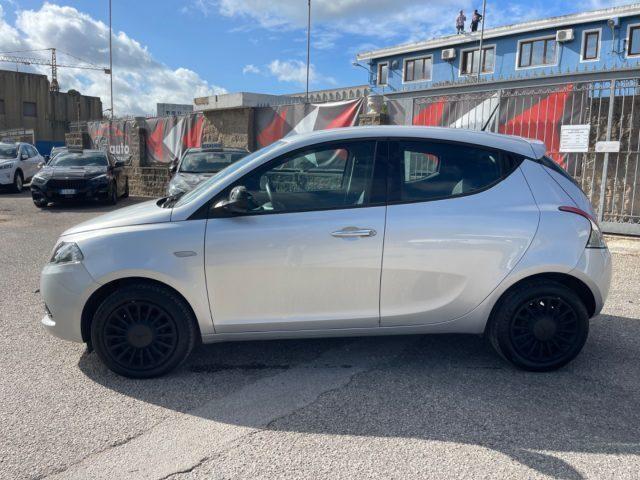 LANCIA Ypsilon 1.0 5 porte