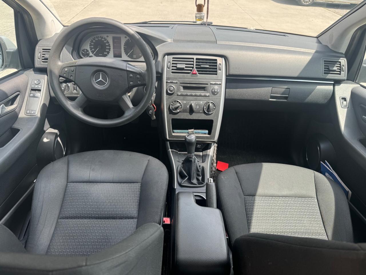 Mercedes-benz B 180 B 180 CDI Premium 2011