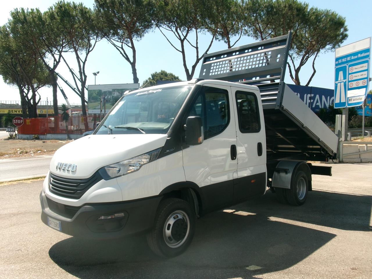 Iveco Daily 35C14 2.3 140CV E6D DOPPIA CABINA 7POSTI RIBALTABILE **32000 KM**