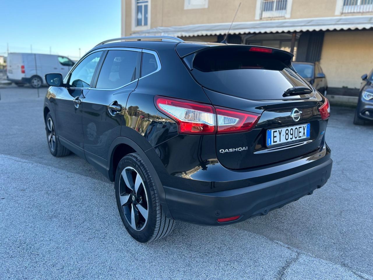 Nissan Qashqai 1.5 dCi 360 N-Tech