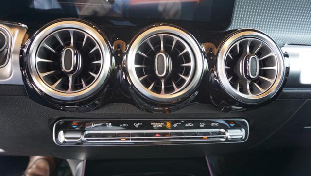 MERCEDES-BENZ GLB 200 d Automatic 4Matic Premium