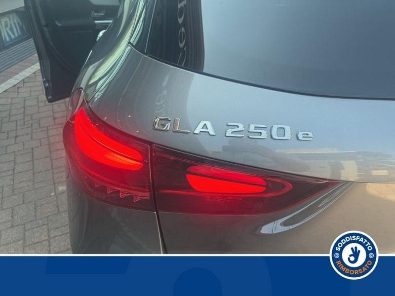 Mercedes-Benz GLA 250 E PLUG-IN HYBRID AUTOMATIC AMG line ADVANCED PLUS