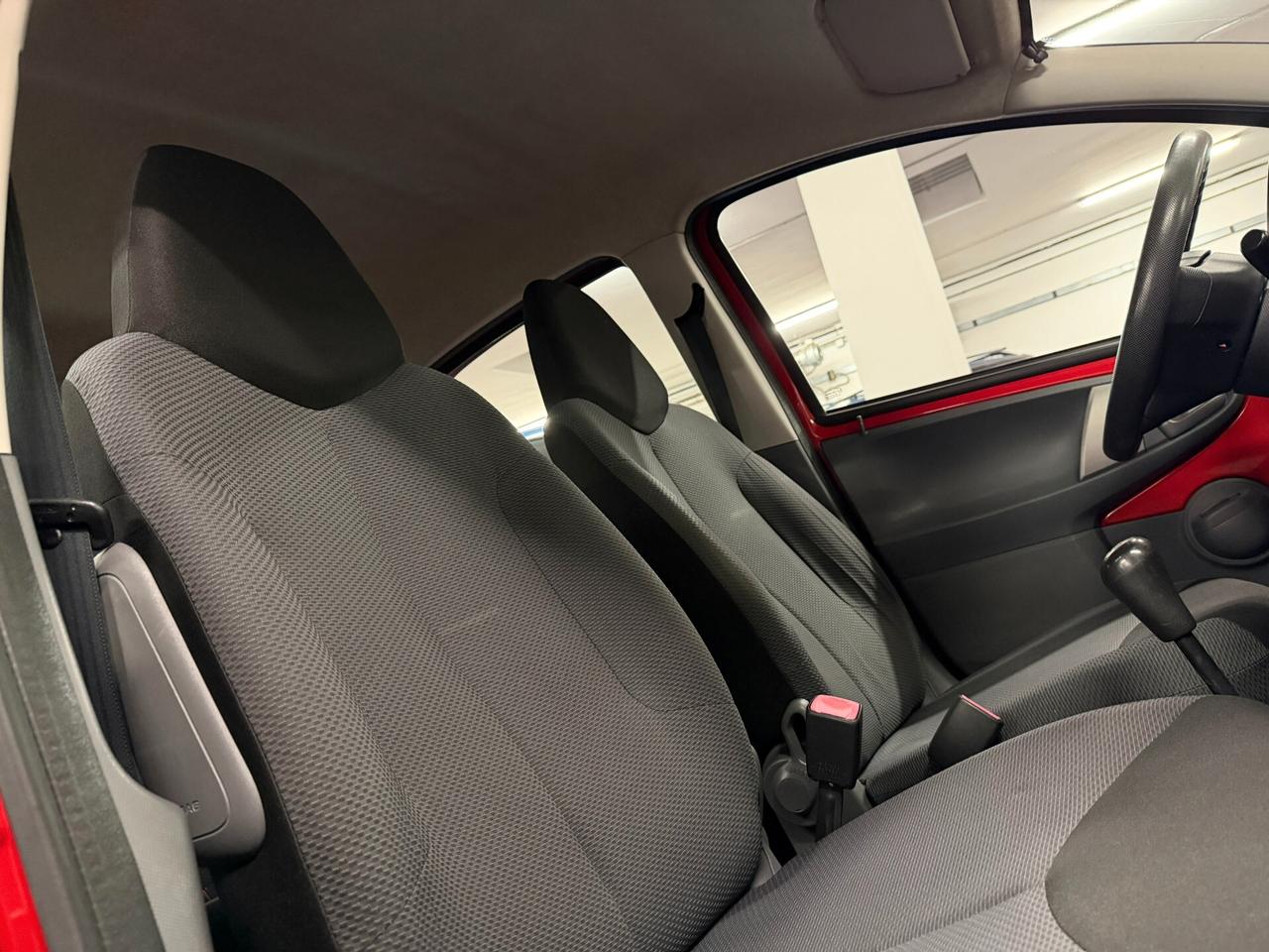 Toyota Aygo 1.0 12V VVT-i 5 porte Sol