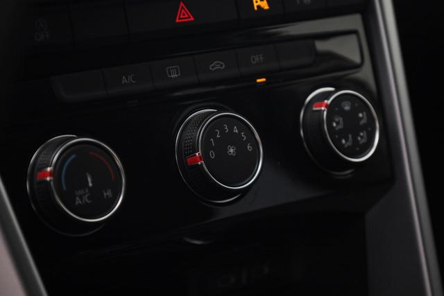 VOLKSWAGEN T-Roc 1.0 TSI Life