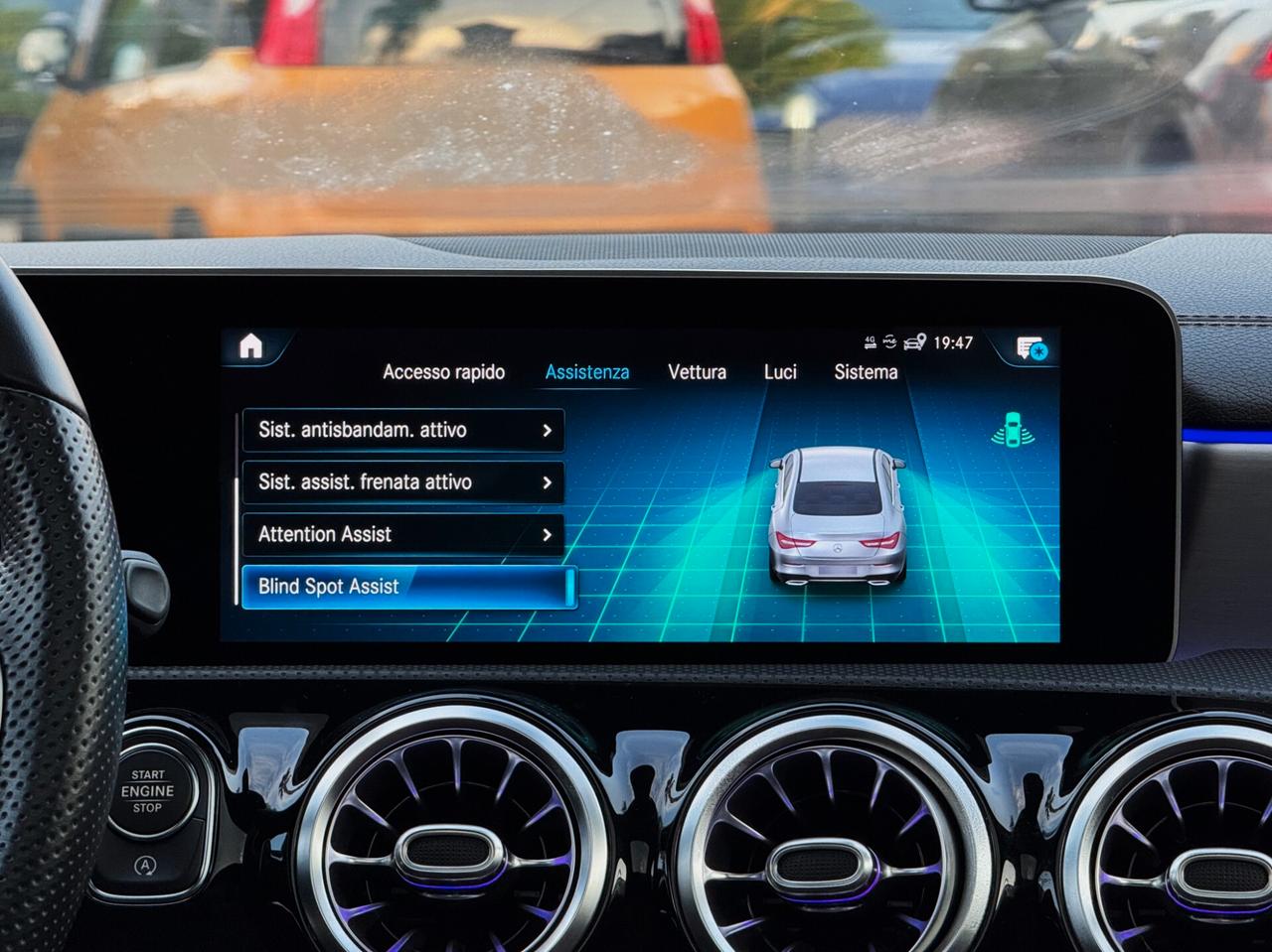 Mercedes-Benz CLA 200 d Premium Plus AMG TETTO