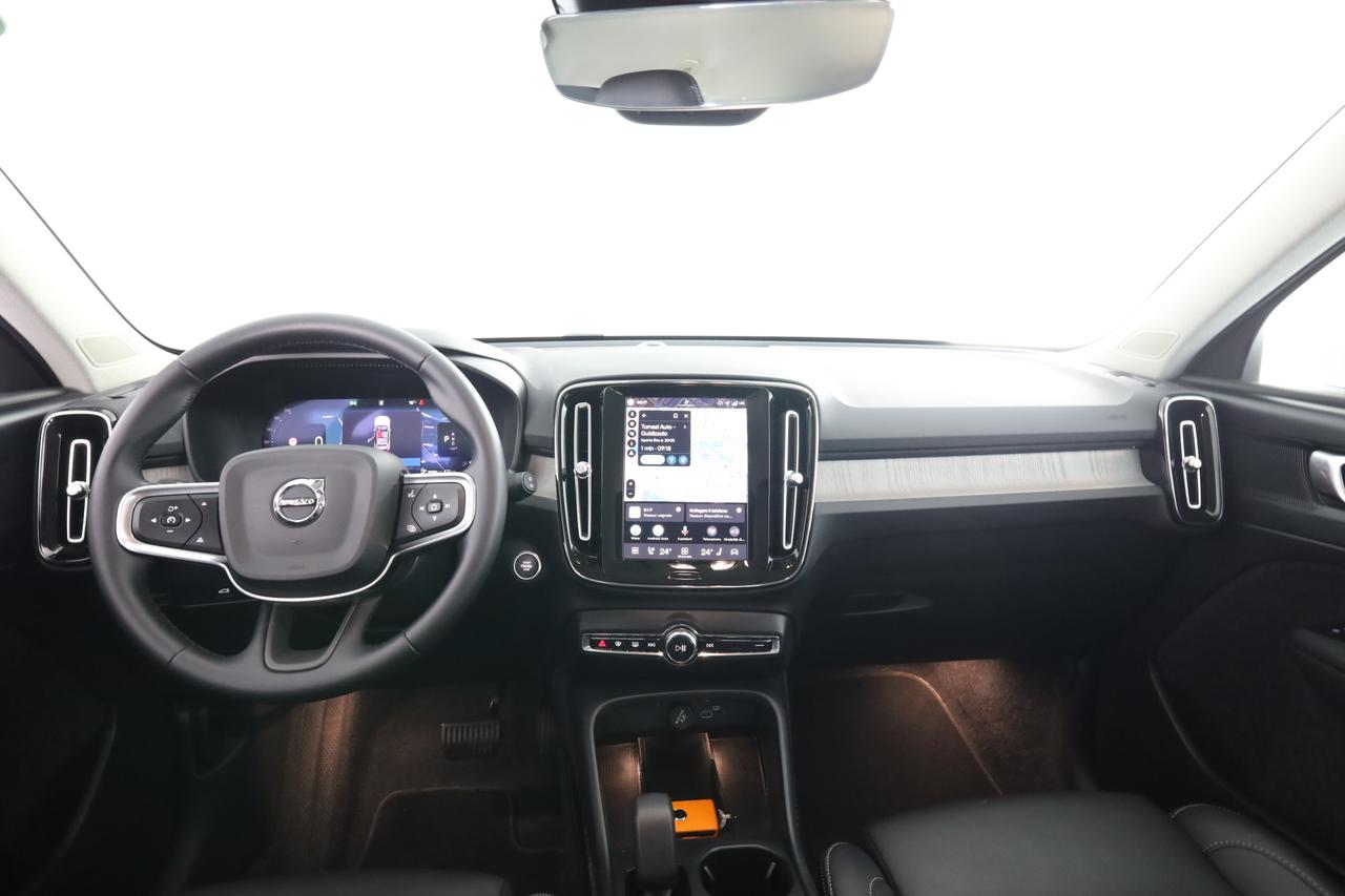 VOLVO XC40 (2017--->) XC40 B3 automatico Core