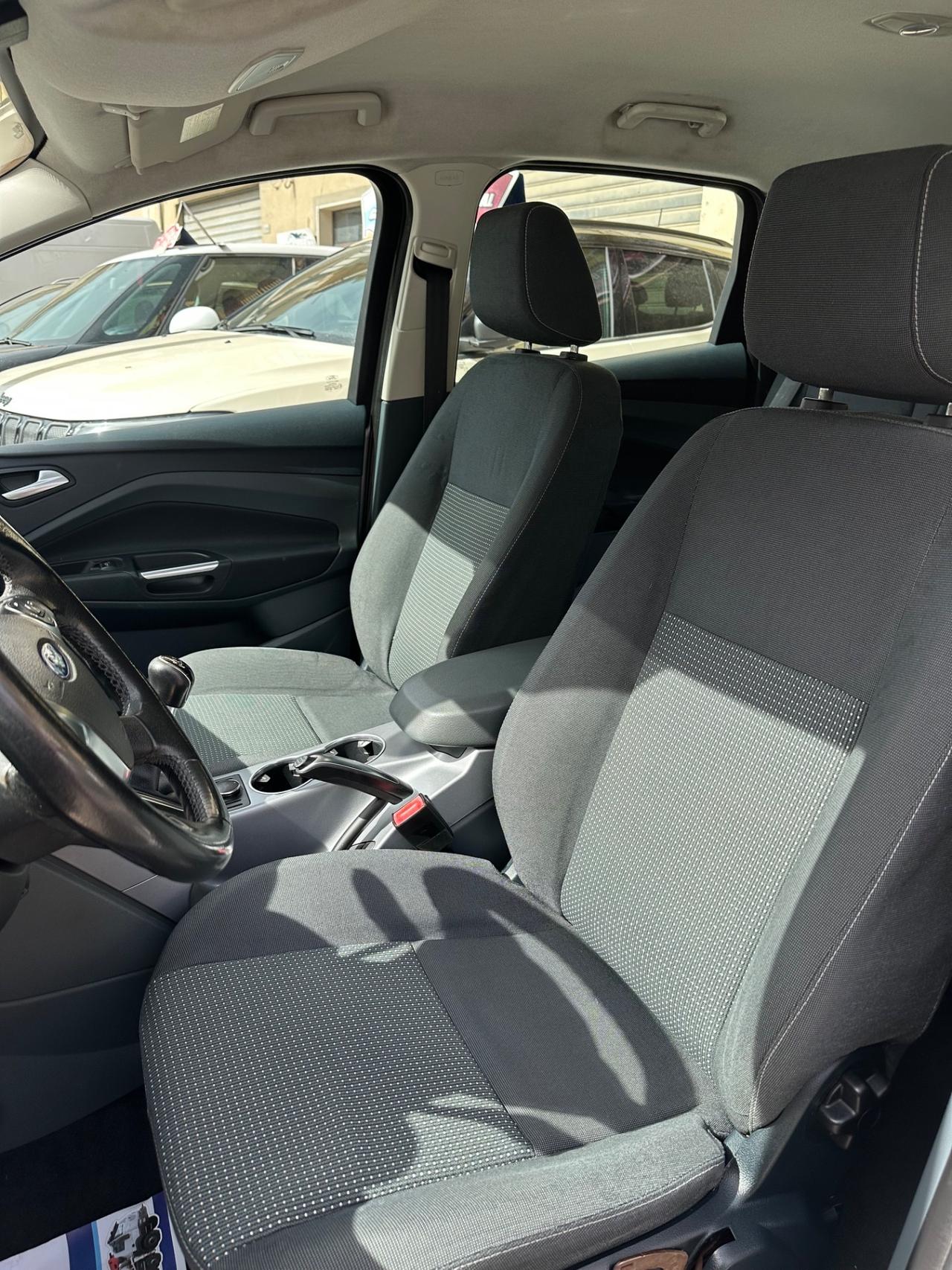 Ford C-Max 1.6 TDCi 115CV Plus 1/2014 KM 168603 CERT