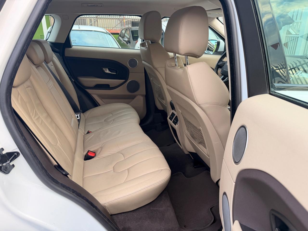 Land Rover Range Evoque 2.2 TD4 5p. Prestige 150.000 KM