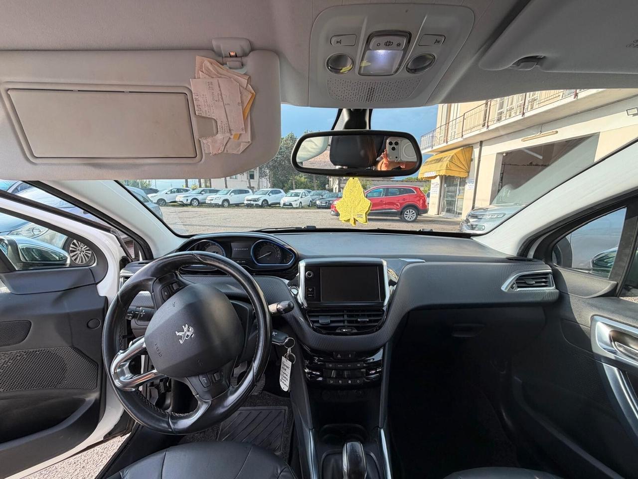 Peugeot 2008 1.2 VTi 82CV Allure