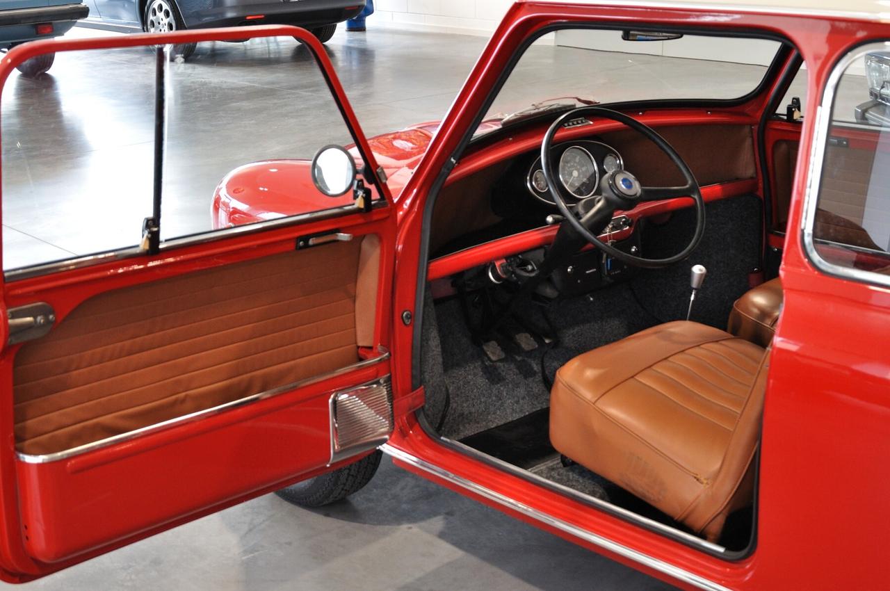 Innocenti Mini replica Morris Cooper S 1275