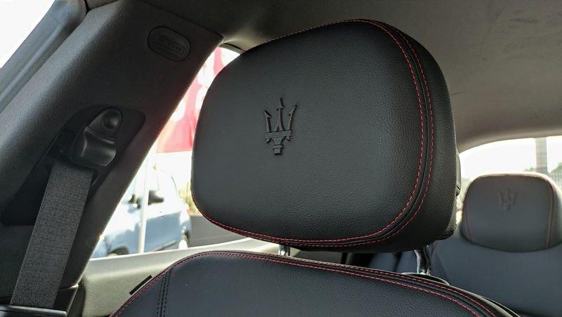 Maserati Ghibli 330 CV MHEV GT