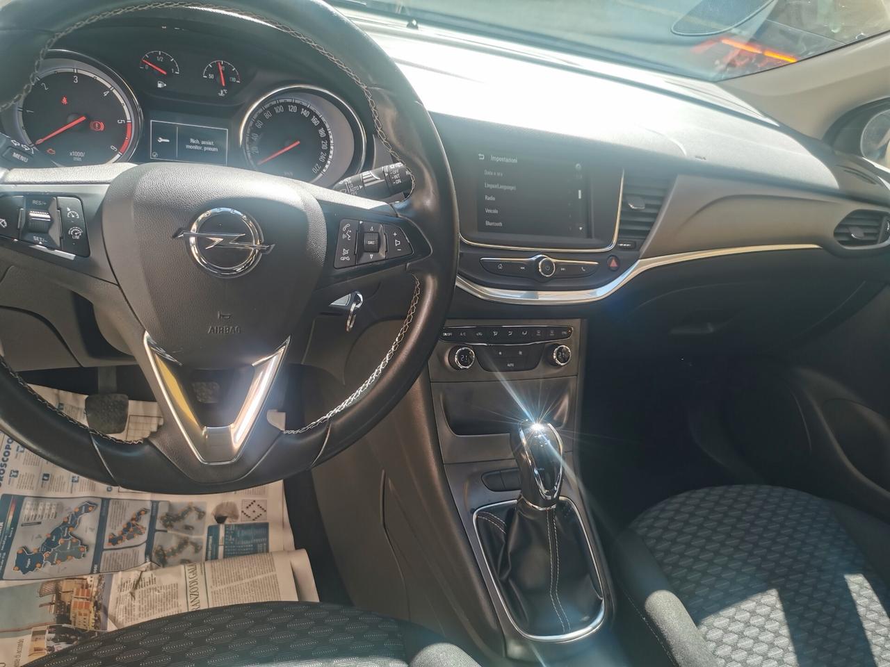 Opel Astra 1.6 CDTi 5 porte 95 cv berlina neo patentati full optional