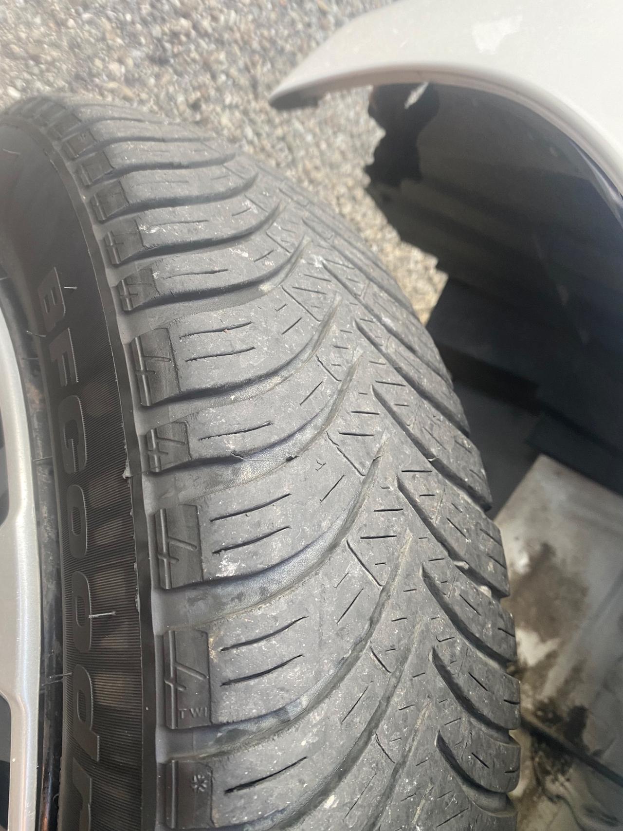 Peugeot 107 1.0 68CV 3p. Active NEOPATENTATI!!!