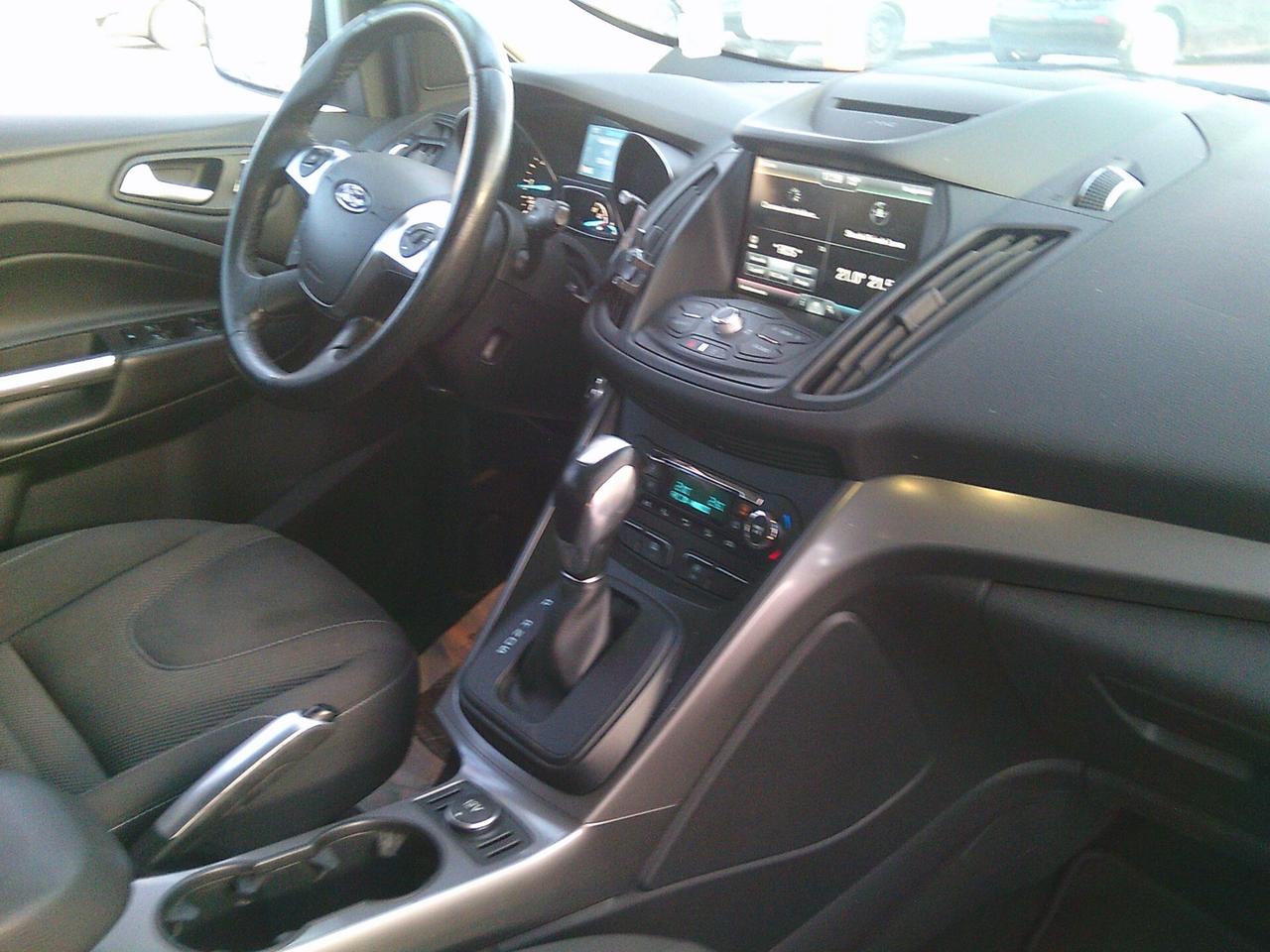 Ford Kuga 2.0 TDCI 150 CV S&S 4WD Powershift Titanium