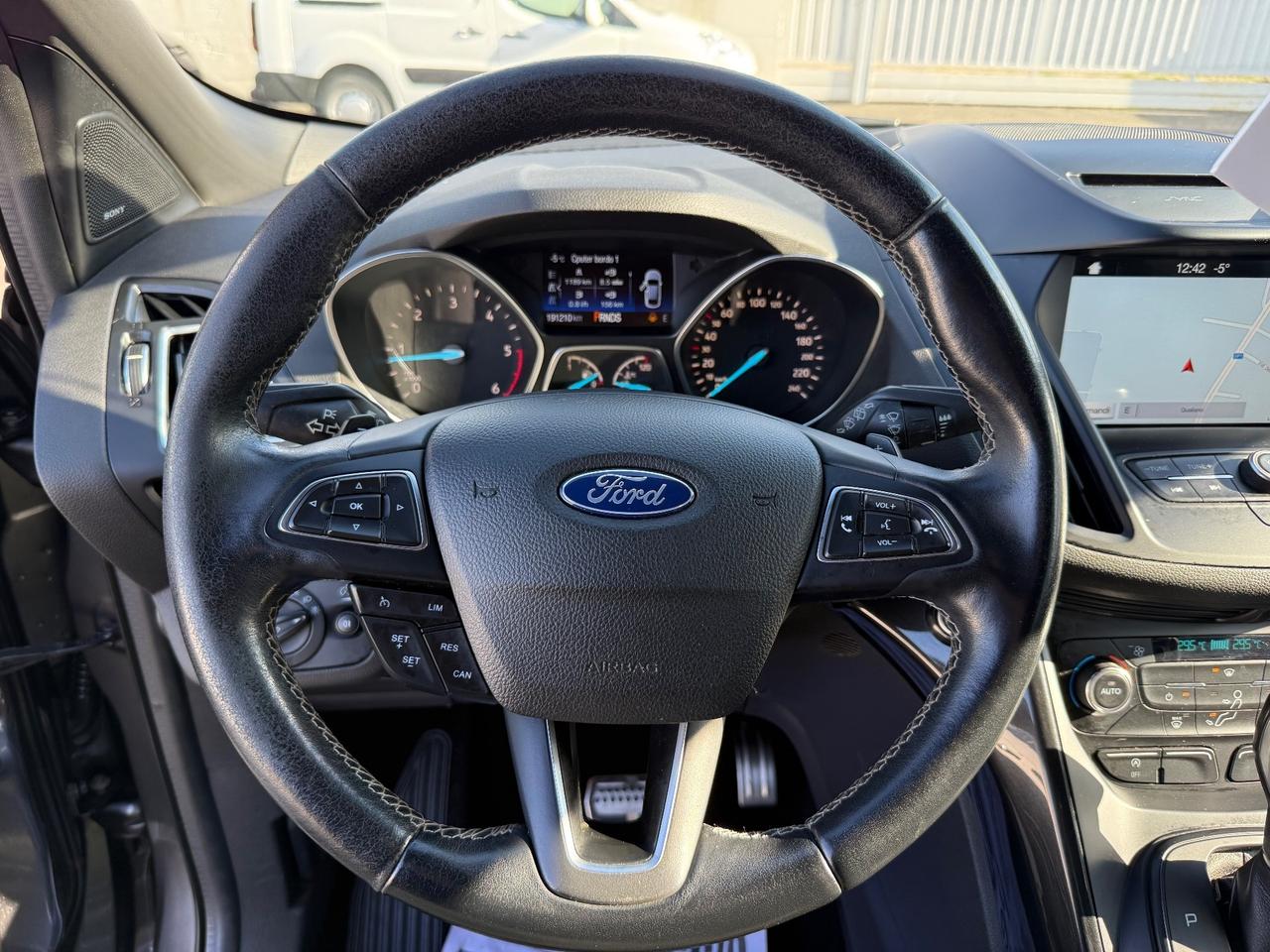 Ford Kuga 2.0 TDCI 150 CV S&S 4WD Automatico ST-Line