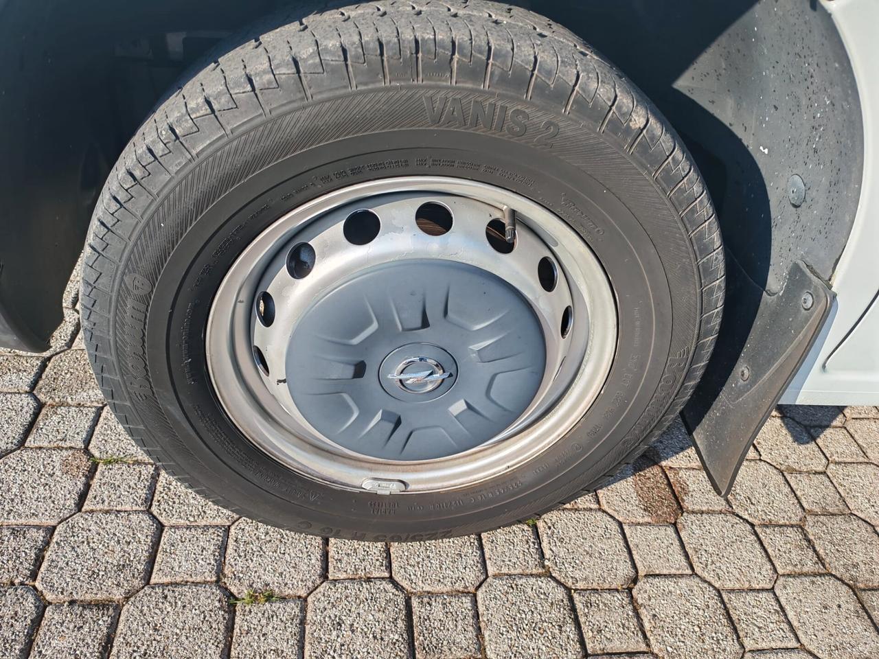 OPEL MOVANO 9 POSTI TRASPORTO PERSONE